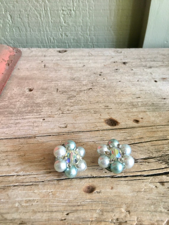 Cluster Earrings / Faux Pearls / Light Blue / Sky… - image 2