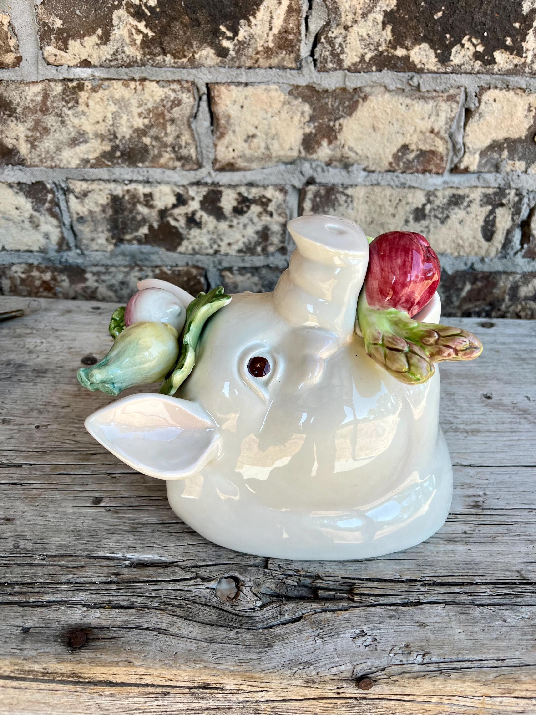 Fitz & Floyd / French Market / White Pig / Hanging Utensil Holder