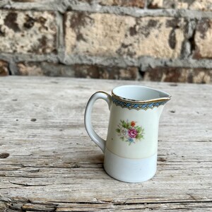 Noritake China / Wellsdale Pattern / Mini Creamer / Blue and Tan