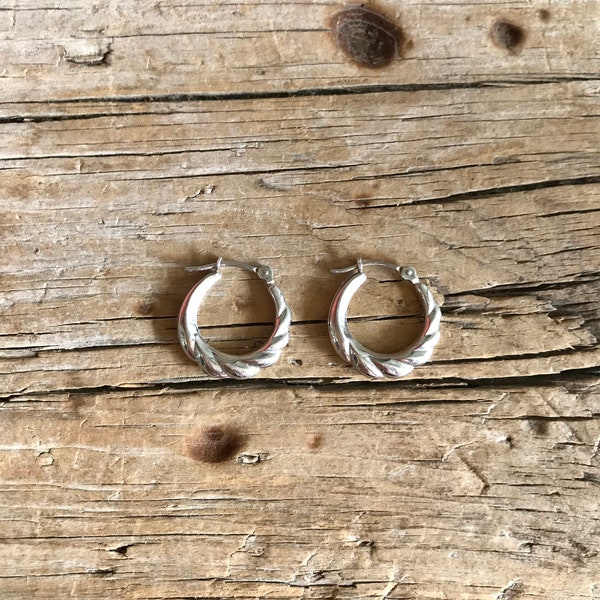 14K Gold / White Gold / Hoop Earrings / Twisted Hoops / Spiral / Hollow / Scalloped / Latch Back / JCM / Jacmel Mauritius /