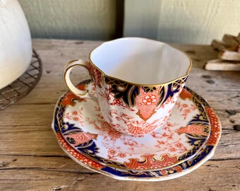 Royal Crown Derby / Antique Victorian / Imari Pattern / Teacup and