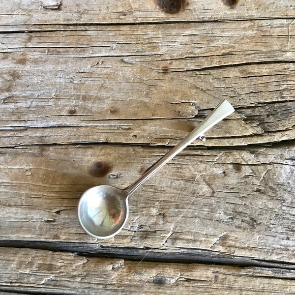 Fine Arts / Sterling Silver / Tranquility Pattern / Spoon Brooch / 1947 / Salt Cellar Spoon