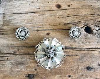 Coro Jewelry / Demi Parure / Silver Tone / Floral / Big Flower Brooch / Flower Earrings / Clip On / 3D / Open Work / Filigree / Large