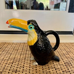 Quon Quon / Toucan Bird / Ceramic Pitcher / Made in Japan / Large