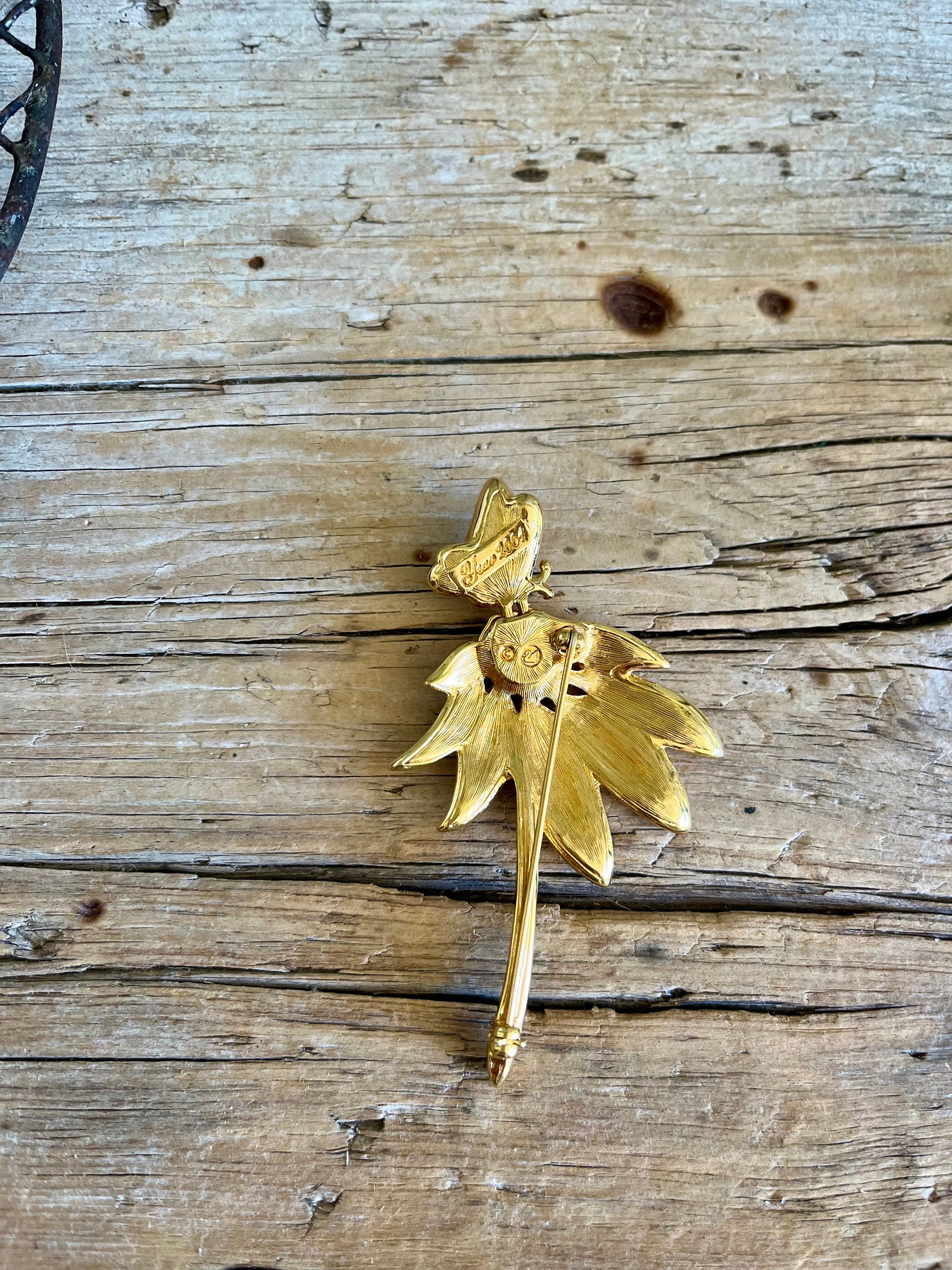 Swarovski Crystal / Gold Tone / Large Brooch / Clear Butterfly