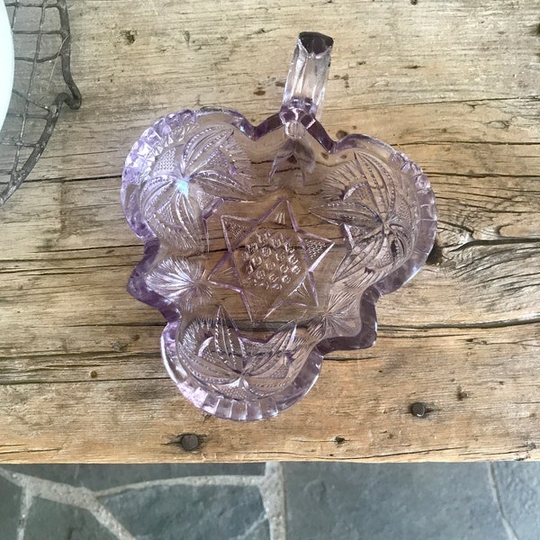 Lavender Glass / Berry Dish / Star of David / Judaica Bowl / Textured / Single Handle /