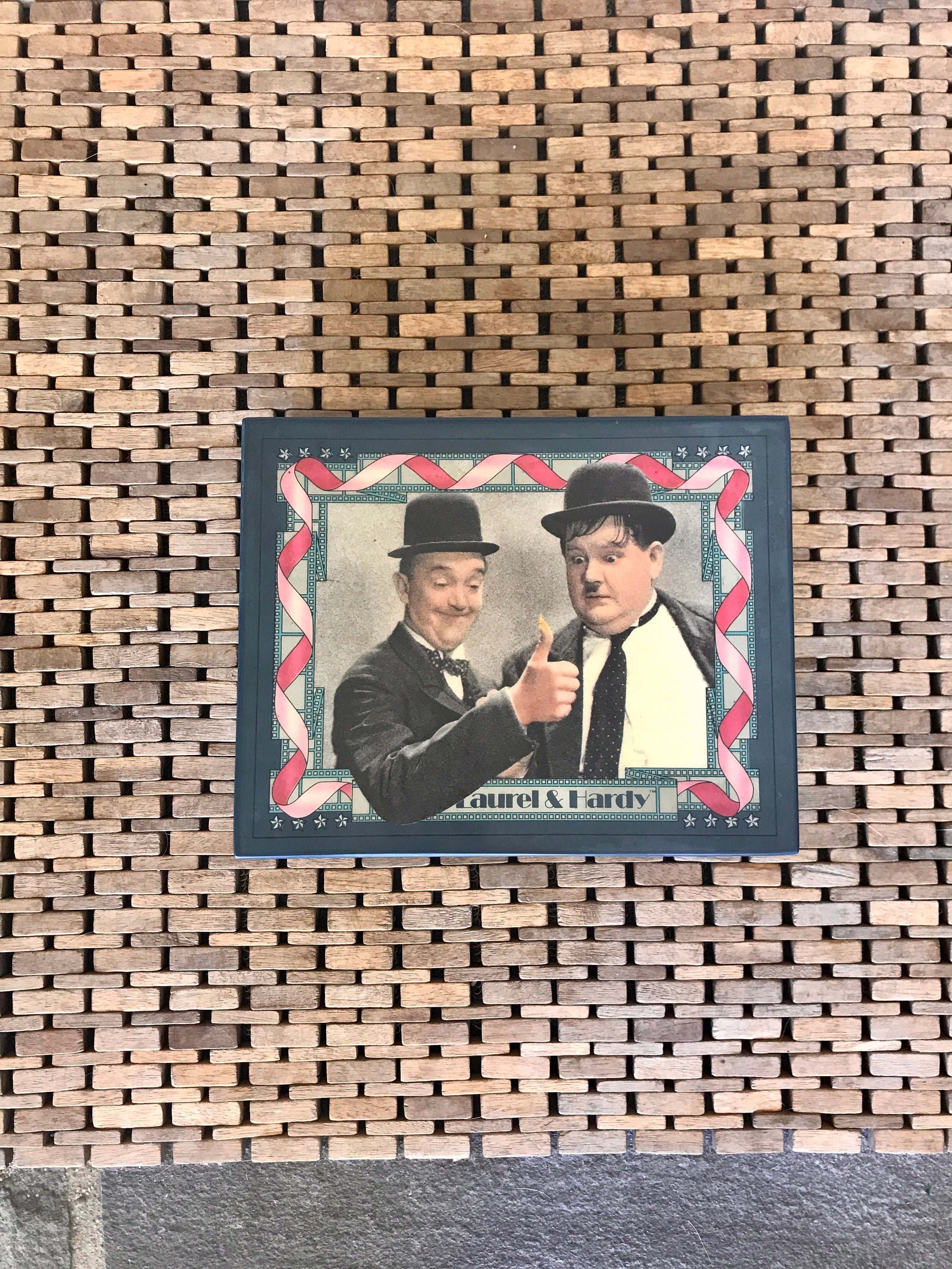 Vintage Laurel Hardy - Etsy
