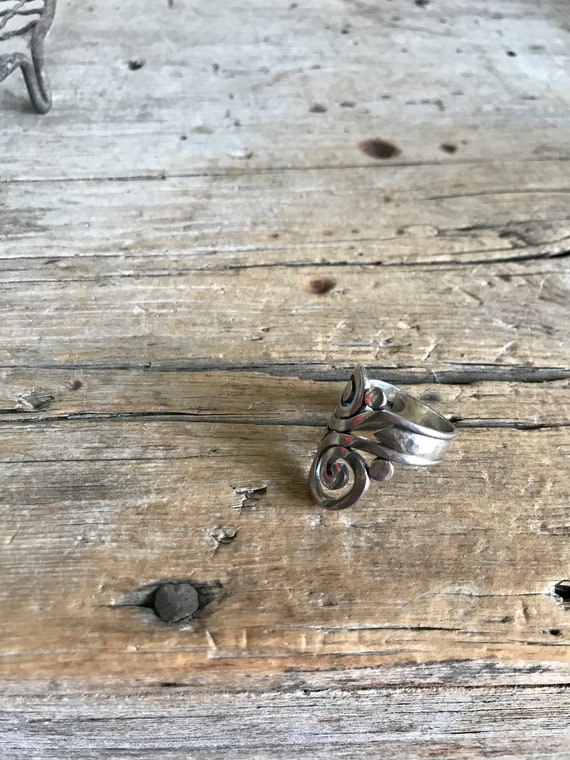 Sterling Silver / Spiral Ring / Scrolls / Open Wo… - image 4