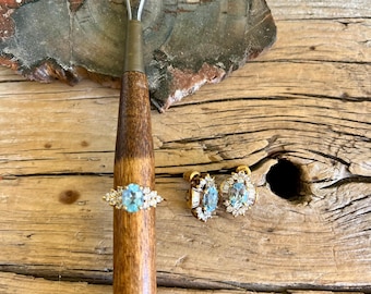 Gold Tone / Demi Parure Set / Aquamarine Rhinestone / Clear Rhinestones / Stud Drop Earrings / Open Back / Prong Set / Size 6 1/2
