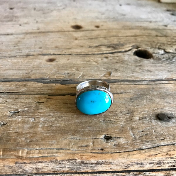 Sterling Silver / Peyote Bird / Santa Fe / Turquoise Stone / Big Oval / Handcrafted Artisan / Native American / Heavy / 14 Grams / Size 8