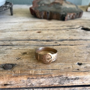 9K Gold / 375 Gold / Ring Band / Buckle Ring / Etching / Marked