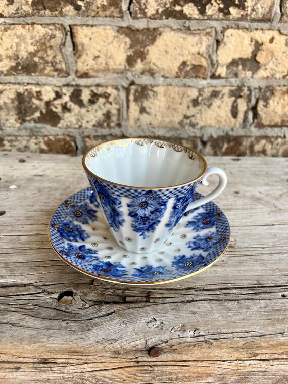 Lomonsov Porcelain / Teacup and Saucer / Bridesmaid Basket