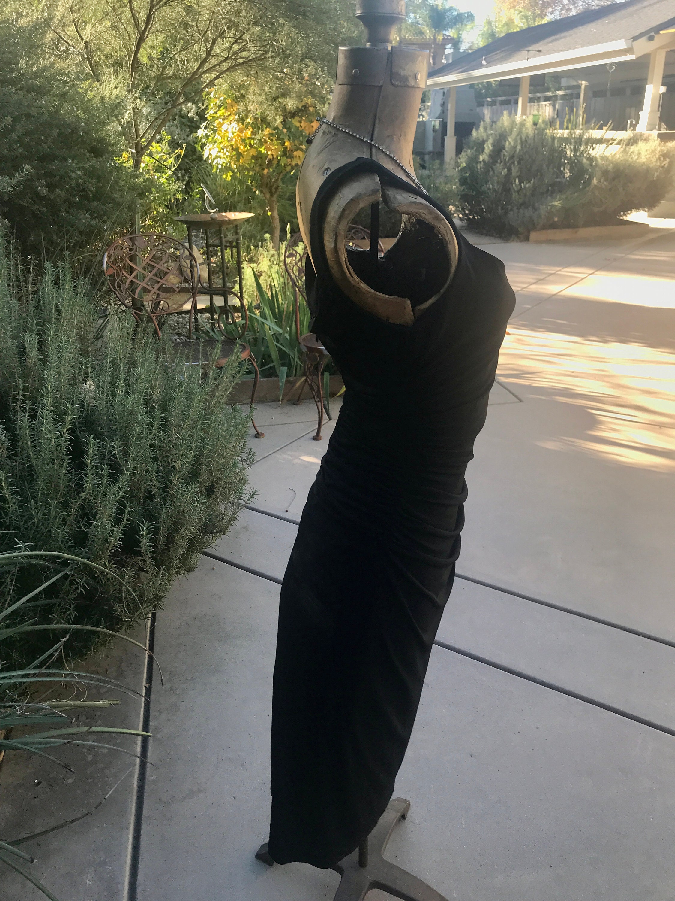 Laundry Dress / Shelli Segal / Cocktail Dress / Black Polyester / Elasthane  Lining / Size 6 / V Neck / Rouched / Back Zipper / Low Back - Etsy