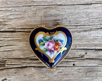 Chamart France / Limoges Porcelain / Heart Trinket Box / Royal