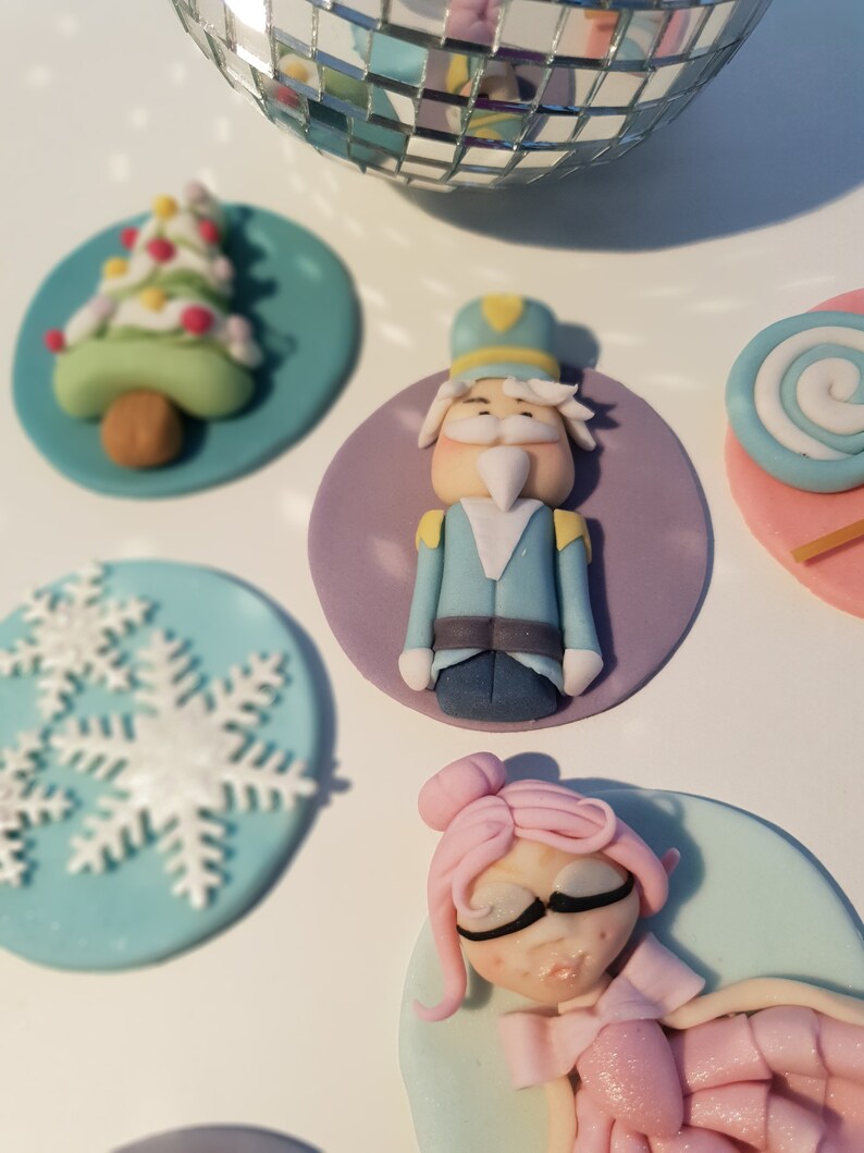 Download Comestible sous les decorations de gateaux de la mer For Free