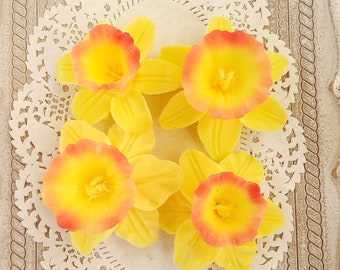 Set of hand carved soap daffodils, 3D hand painted soap daffodils, daffodils shaped soaps, flower wedding gifts, daffodils soap favors bulk