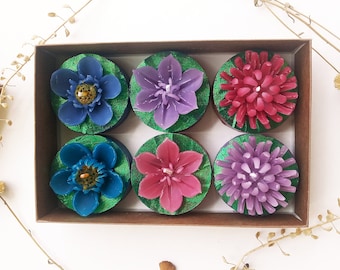 Assorted flower tea lights, flower shaped tea lights, mini carving candles, floral scented candles, garden flower candles, aromatherapy gift