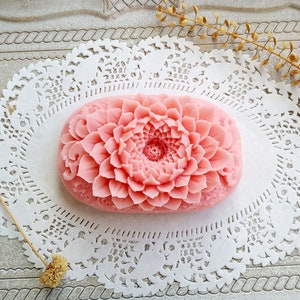 Sapone intagliato floreale rosa: sapone profumato decorativo per il bagno