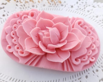 Pink rose bud soap, hand carved rose soap, Valentine delicate rose gift, decorative floral soap, pink rose bar soap, pink carved bar soap