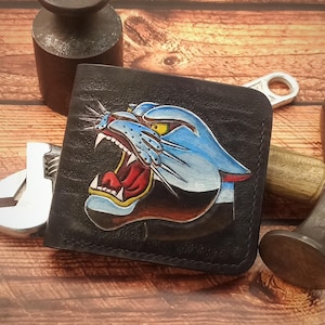 Cartera de cuero negro Chrome Panther, hecha a mano, labrada, cartera plegable, cartera de hombre, tatuaje tradicional, artesanía de cuero de Ucrania, tallado.
