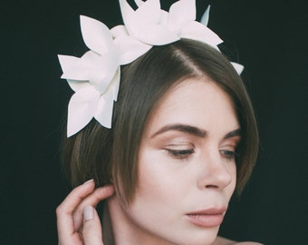 bridal headpiece, flower crown, floral headpiece, white crown, cocktail hat, white hat, festival headdress, white flower crown for women