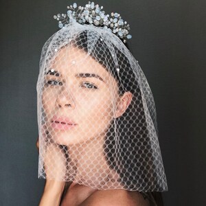 bridal hair vine, bridal short veil, bridal hair comb, white veil, short veil, bridal white veil, bridal crystal headpiece image 4