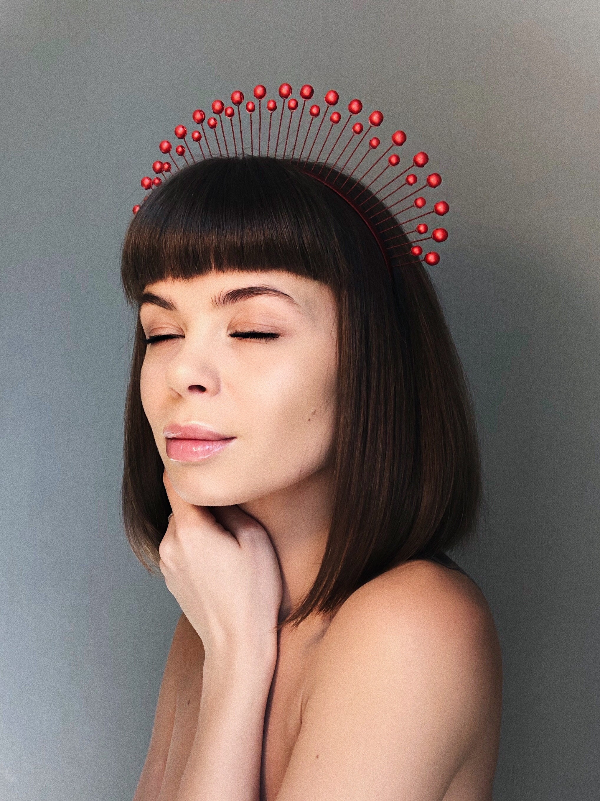 headpiece red