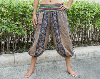 Unisex Cotton 3/4 Shorts Thai Shorts - Aladdin Shorts Gypsy Hippie Pants Harem Pants Bohemian Mediation Boho Shorts Thai Pants Comfy Shorts