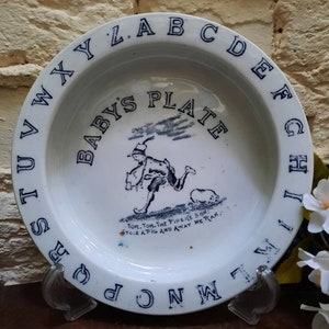 Antique nursery rhyme baby&#39;s plate &#39;Tom, Tom The Pipers Son&#39;.
