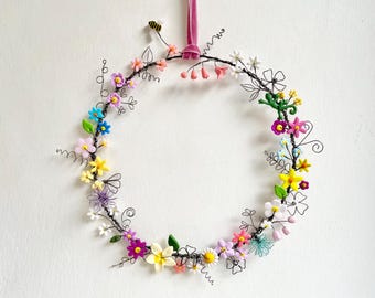 Wreath, present, flowers, clay flowers, daisies, frangipani, wire flowers, wire hoop, nursery, gecko, gift, new baby, gift for mum, bee,
