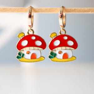 Lindos marcadores de punto de hongo para tejer y crochet, pendientes de esmalte hechos a mano, joyería sencilla de otoño, accesorios de tejido, regalo hecho a mano