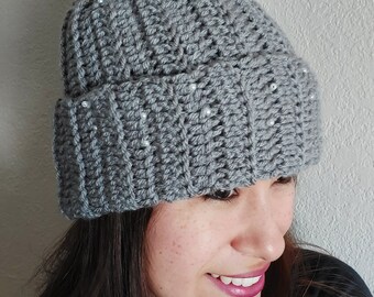 Beanie, Gray beanie, crochet beanie, bead beanie, grey crochet beanie, women's beanie, handmade beanie, gorra crochet, gorra gris, gorra