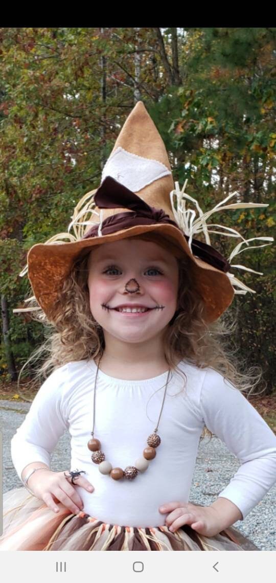 Toddler scarecrow hat with patch