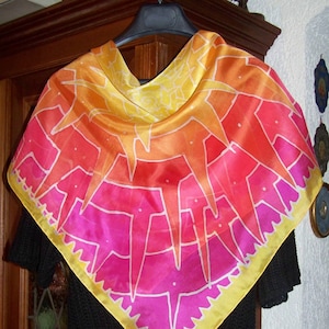 Foulard en soie, jaune, orange, rose, violet, Inner Light, peinture sur soie pour elle, unique en environ 90 x 90 cm image 2