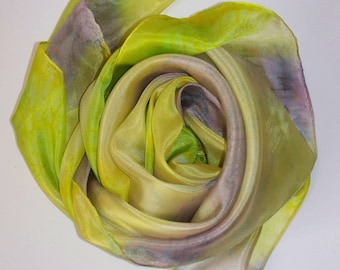 Foulard en soie, jaune, vert, gris, peint à la main