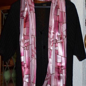 Long vintage Scarf in rosé with geometrical pattern, ca. 12''x54'', 1970ies image 3
