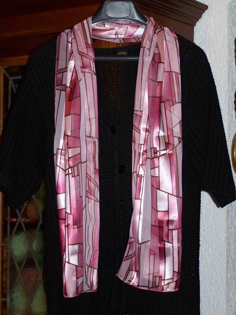 Long vintage Scarf in rosé with geometrical pattern, ca. 12''x54'', 1970ies image 3
