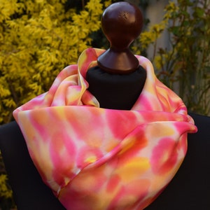 square silkscarf, white, yellow, pink for her image 4