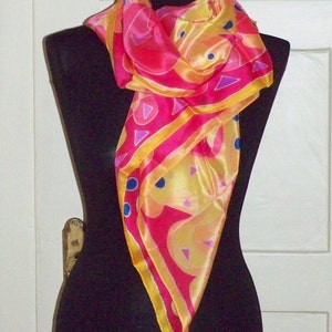 Silkscarf, yellow, pink , blue, with pattern, Crêpe de Chine