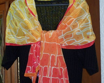 Long handpainted silkscarf, Unique scarf with pattern, Shawl in yellow, orange and red, silkpainting for women and men
