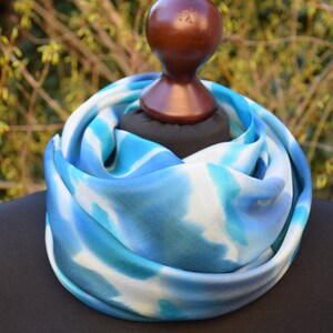 Square silkscarf, greyblue, turquoise, white ca. 35x35'' image 9