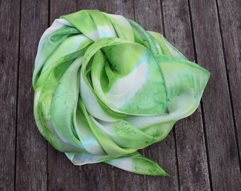 Square Silkscarf in white, green swirl pattern, size: ca. 35"x35'', handpainted