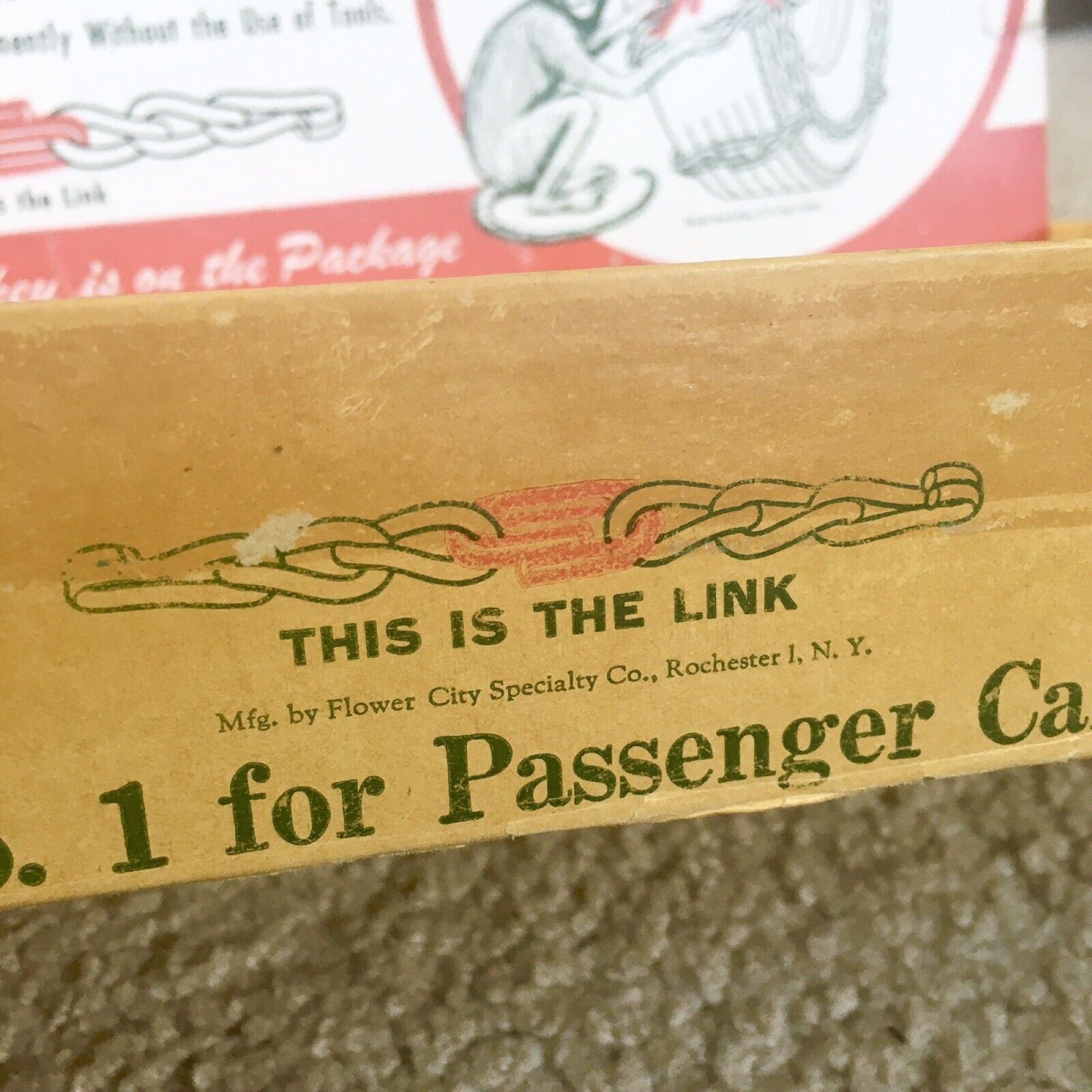 Vintage MONKEY LINK Store Display With 12 Full Boxes Rochester NY Very