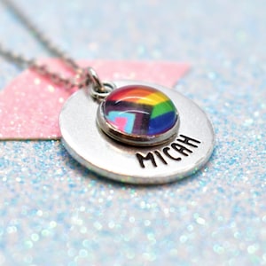 Ambachtelijke gepersonaliseerde Progress Pride-ketting - Handgemaakte Signature-collectie