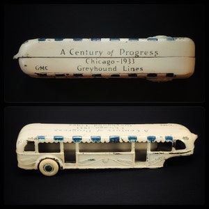 1933 World&#39;s Fair Greyhound Bus Trailer Cast Metal Century of Progress Souvenir