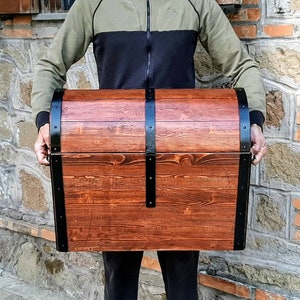 Made in Italy treasure box handcrafted  , premium quality treasure chest , pirate chest , reclaimed wood trunk  large storage chest