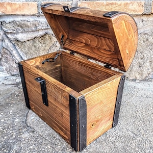Handmade Antique Wood Trunk – Exclusive Vintage Chest by Doreali Studio Rome | Customizable | Rustic Italian Treasure Box