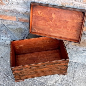 Large wood trunk vintage , made in Italy with old wood regenerated  , bespoke storage chest , wood blanket chest reclaimed wood trunk