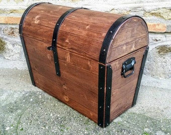 Vintage wood chest made in italy from old wood  and iron , premium quality large chest , reclaimed wood trunk