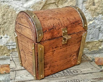 Treasure chest made in Italy , reclaimed wood chest with metal components , high quality Jewelry chest handcrafed in italy